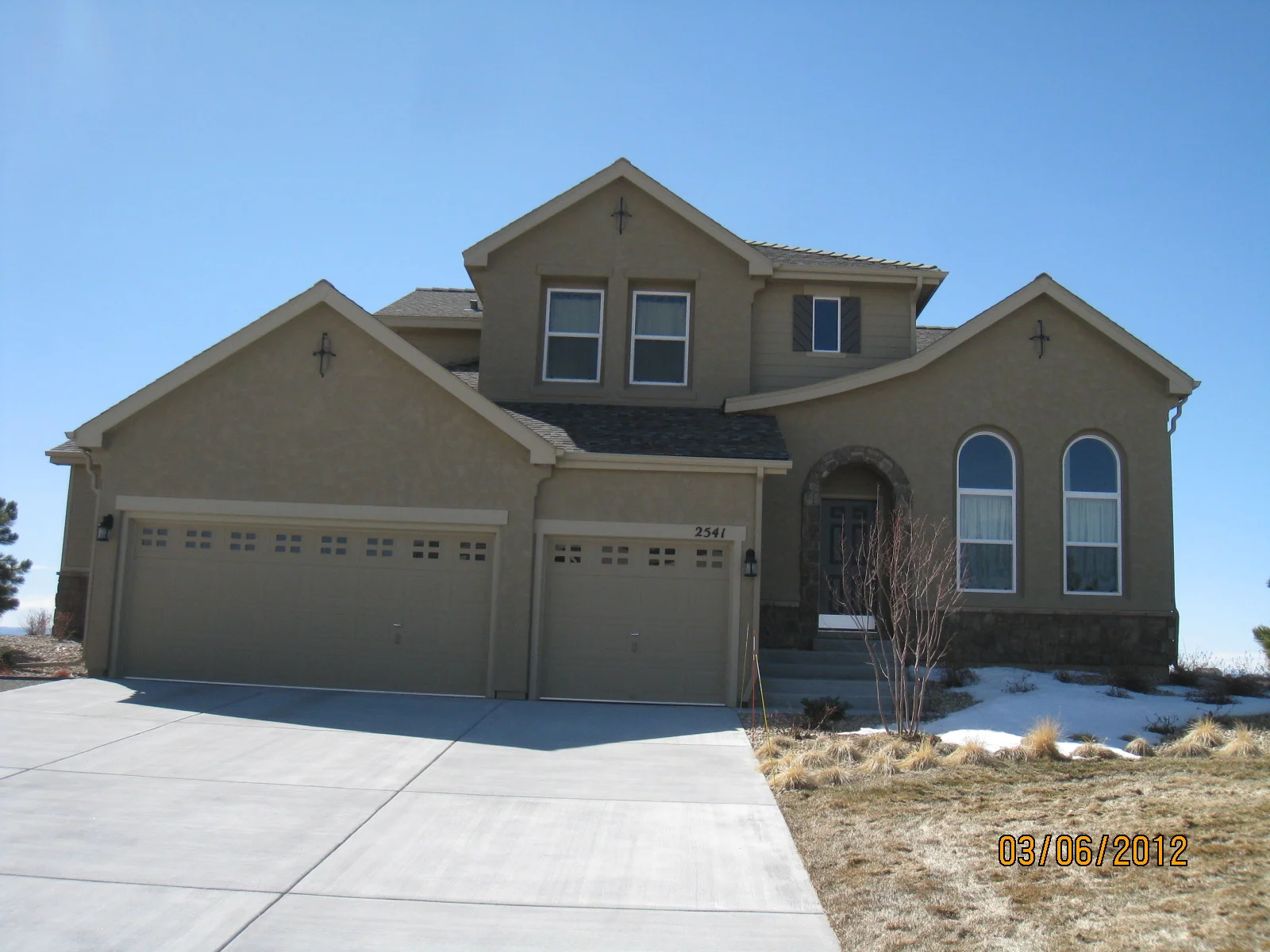 Property at 2541 Eastview Dr, Castle Rock, CO 80104