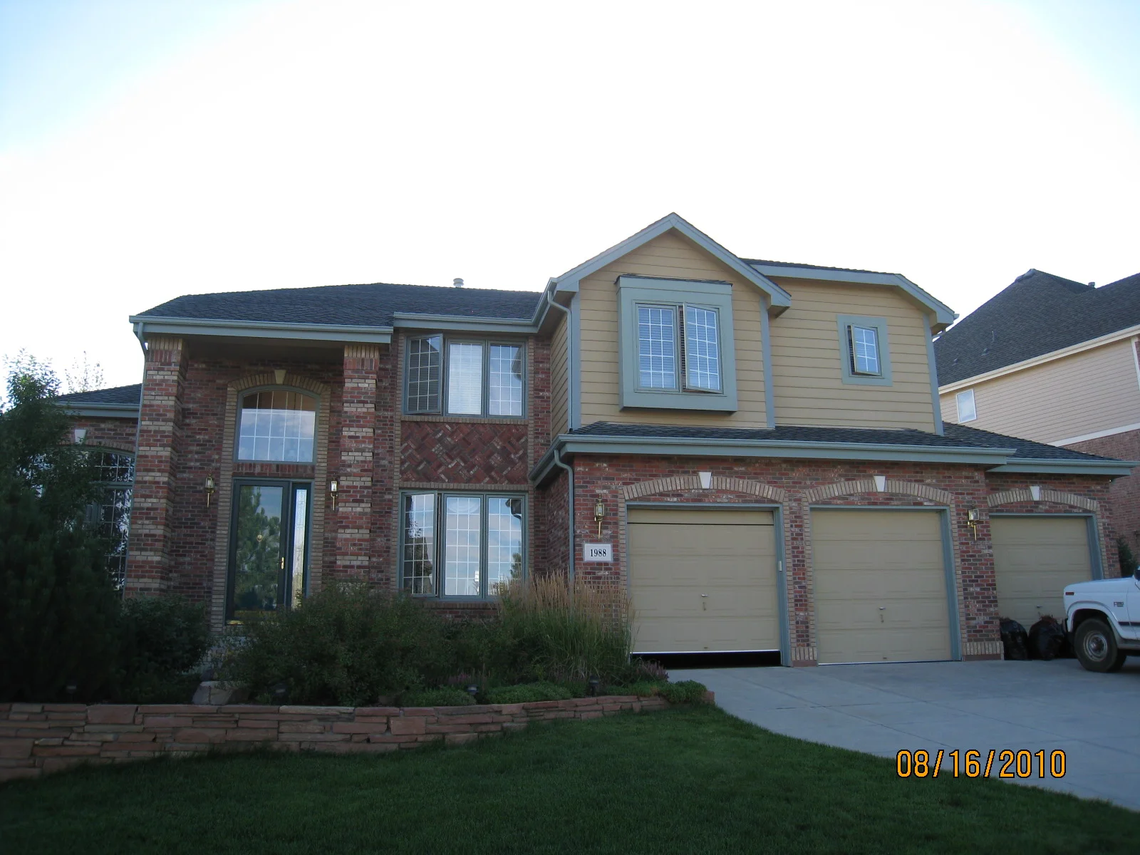 Property at 1988 Champions Cir, Castle Rock, CO 80104