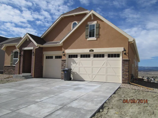 Property at 678 Eveningsong Dr, Castle Rock, CO 80104