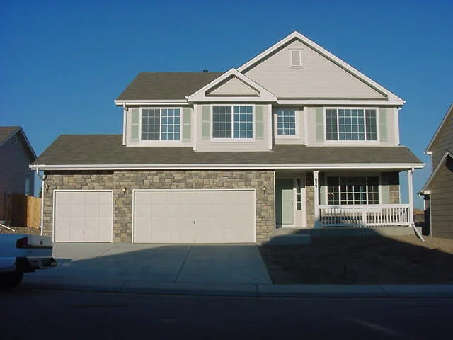 Property at 629 Hampstead Ave, Castle Rock, CO 80104