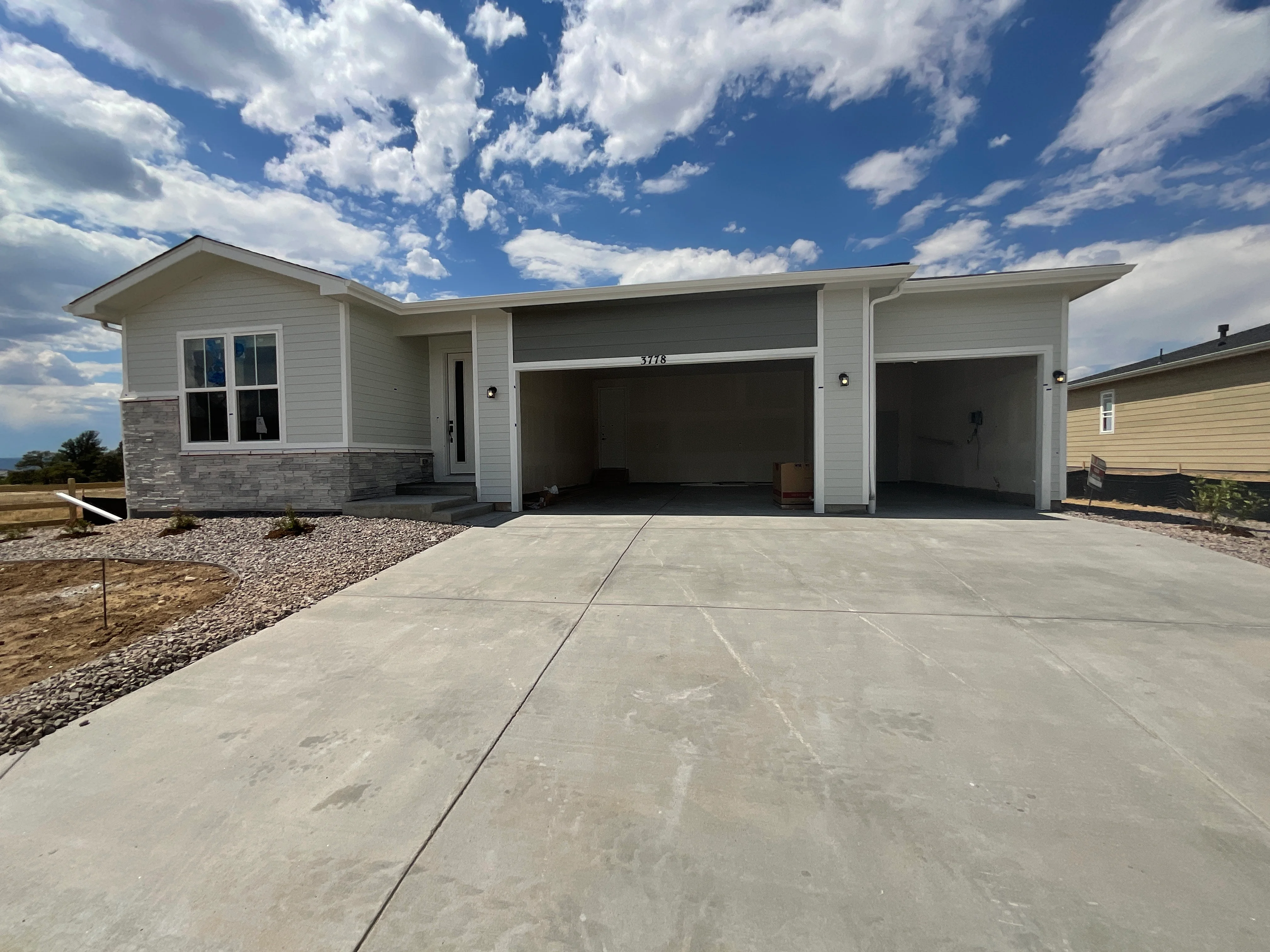 Property at 3778 Castle Vista Dr, Castle Rock, CO 80104