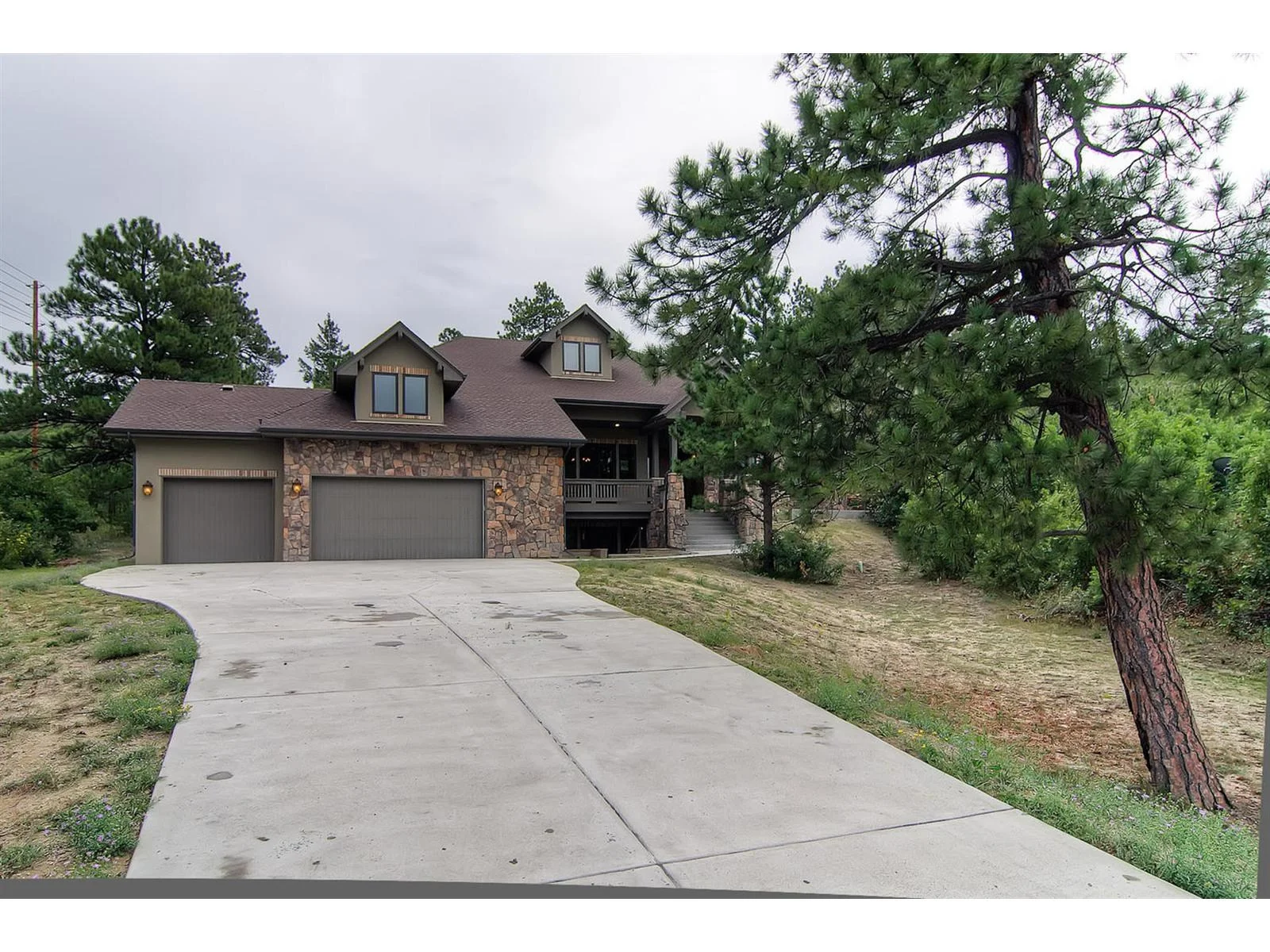 Property at 2543 Saddleback Dr, Castle Rock, CO 80104