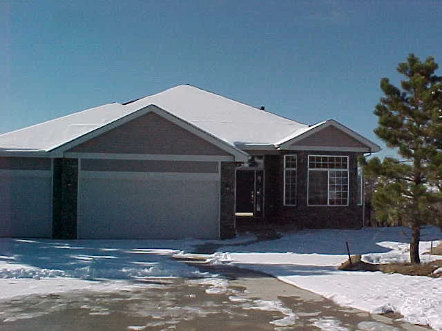 Property at 2016 Saddleback Dr, Castle Rock, CO 80104