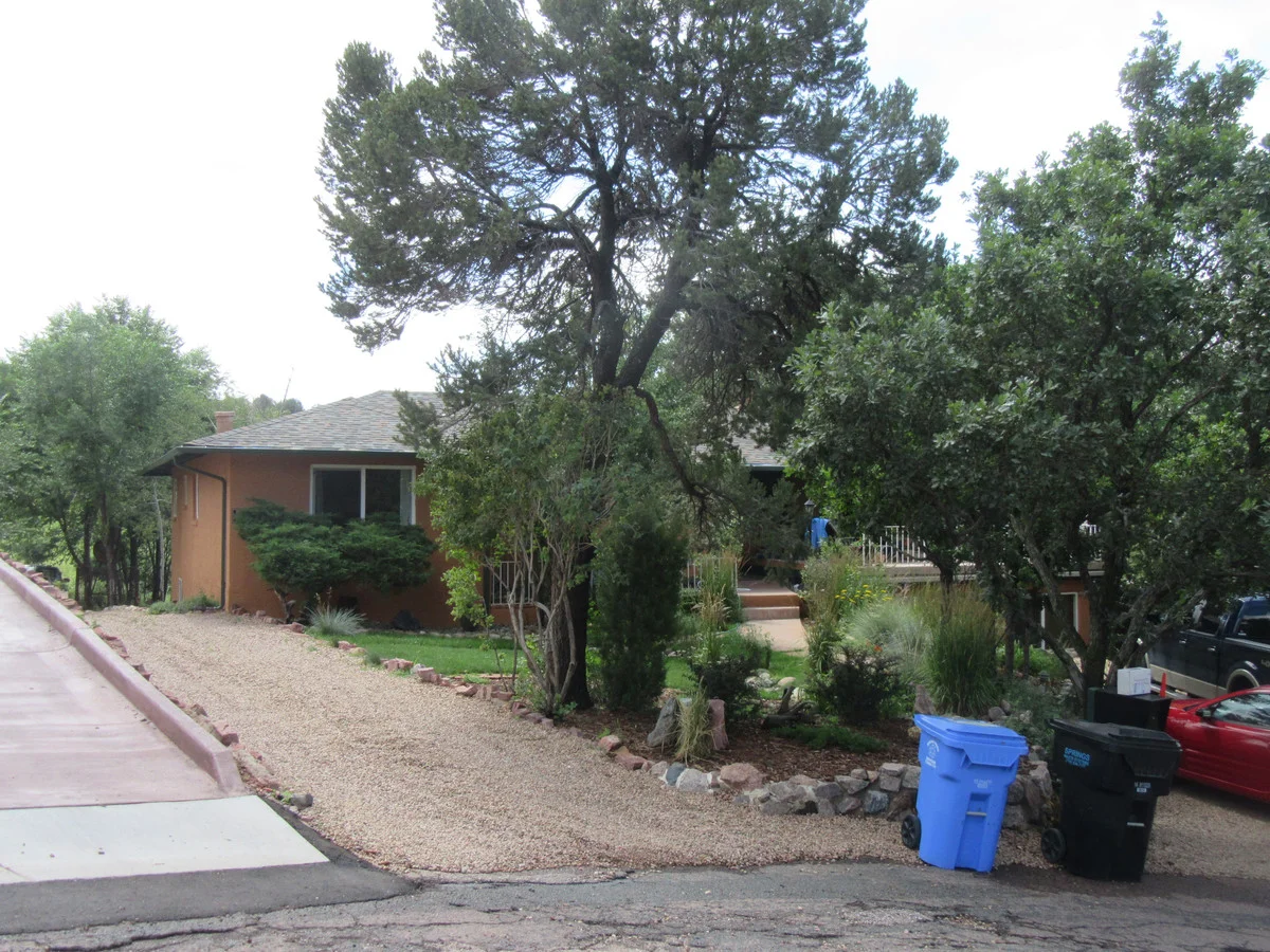 Property at 28 Garden Dr, Colorado Springs, CO 80904