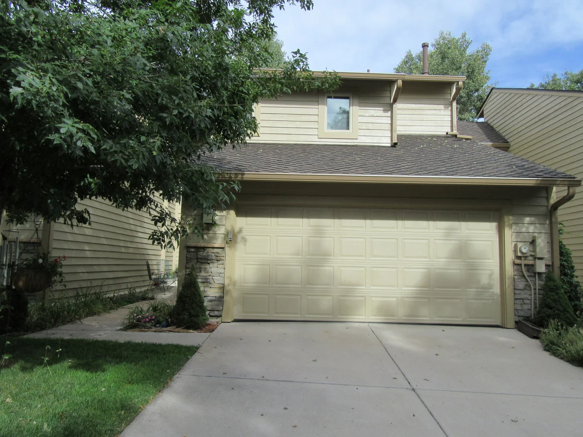 Property at 14 Woodbridge Dr, Colorado Springs, CO 80906