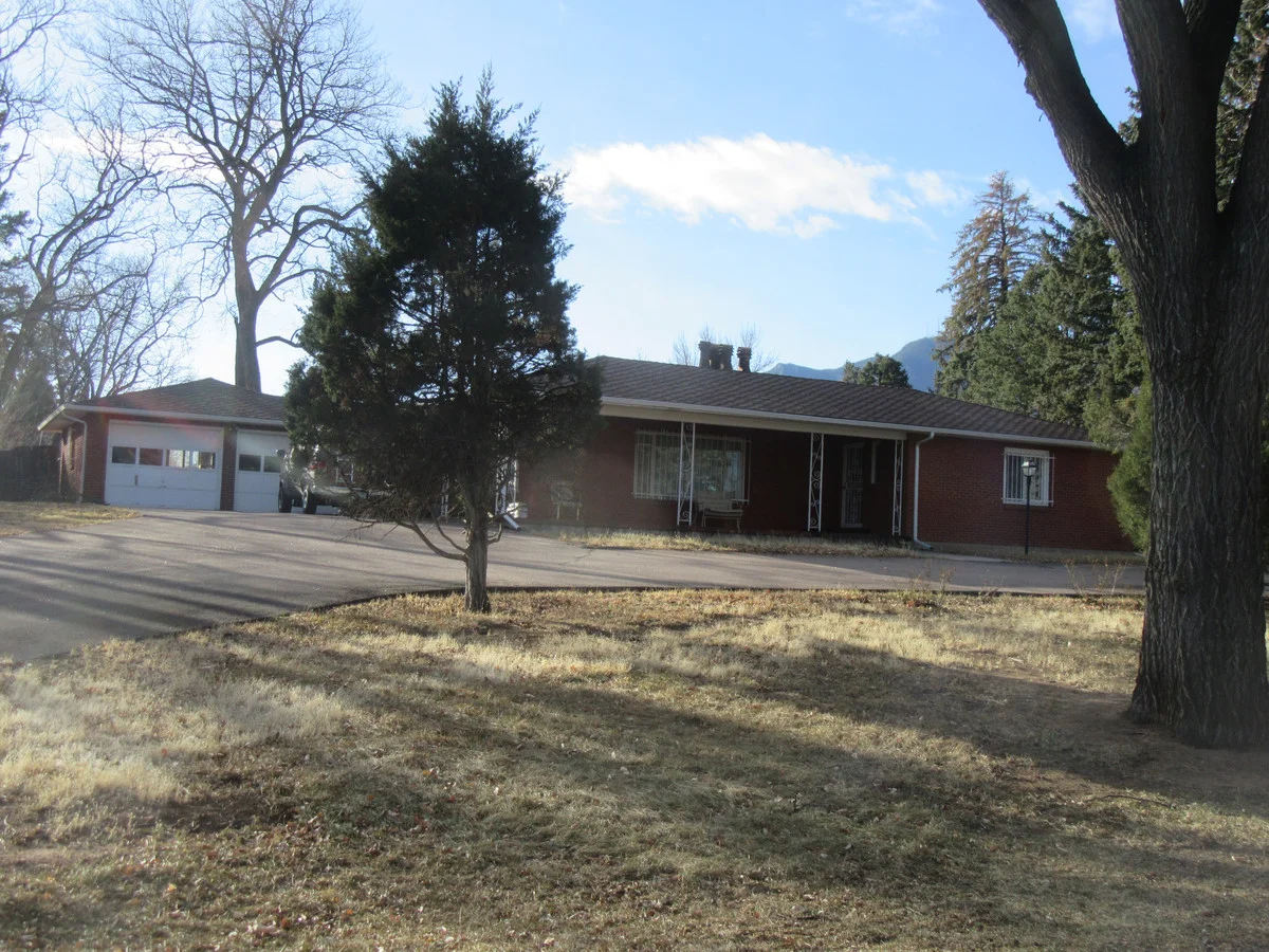 Property at 5 Oak Ave, Colorado Springs, CO 80906