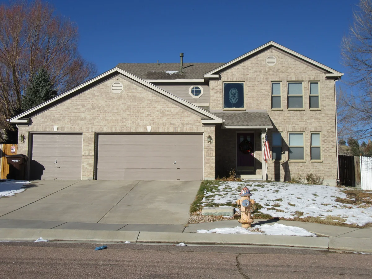 Property at 610 Echoglen Ct, Colorado Springs, CO 80906