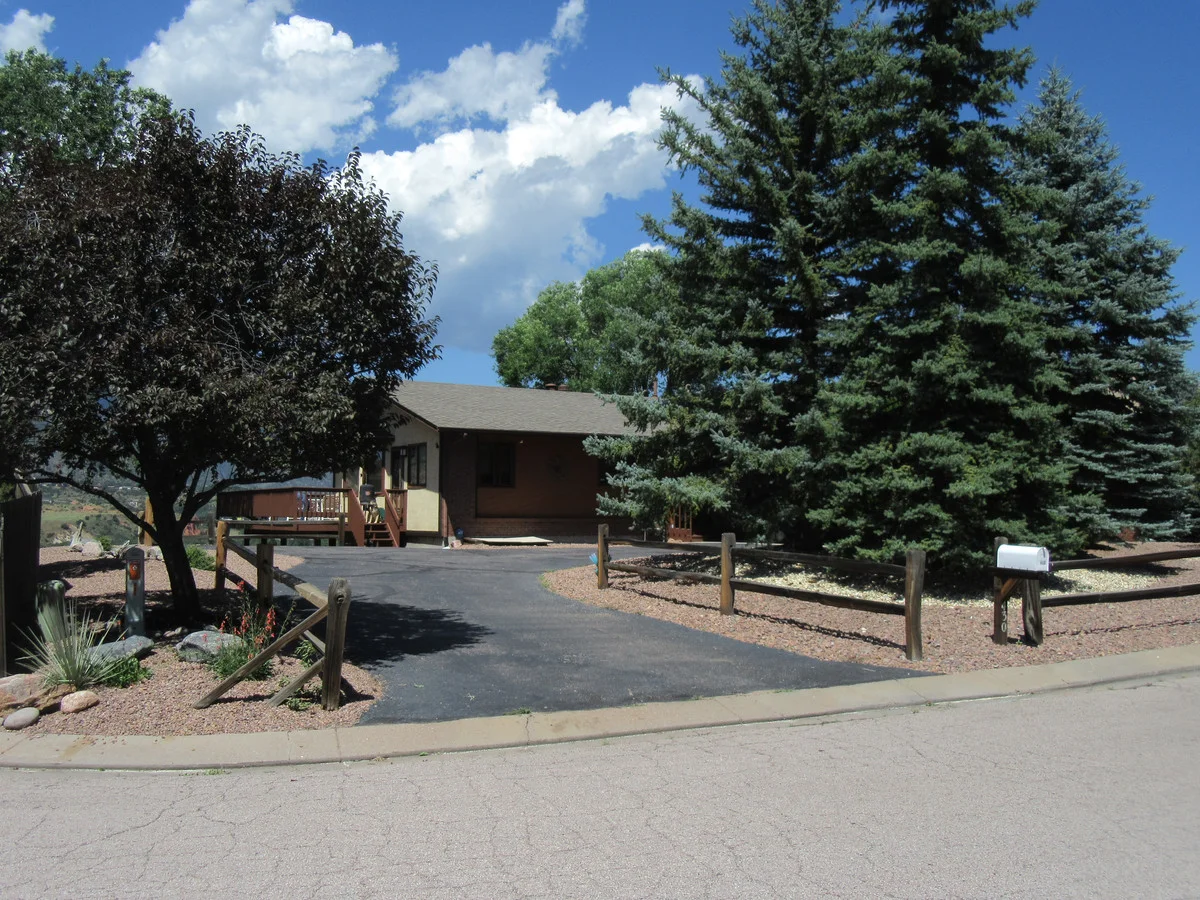 Property at 430 Mesa Vista Ct, Colorado Springs, CO 80904