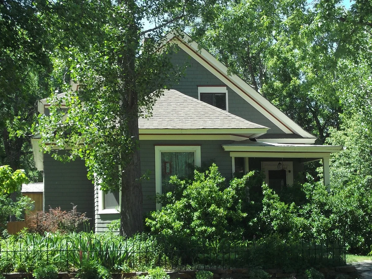 Property at 831 East Monument St, Colorado Springs, CO 80903