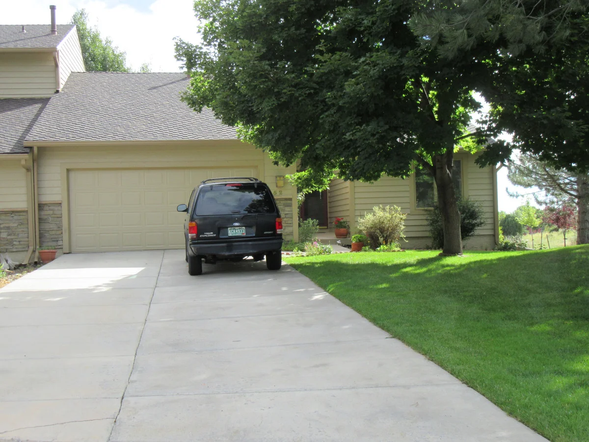 Property at 52 Woodbridge Dr, Colorado Springs, CO 80906