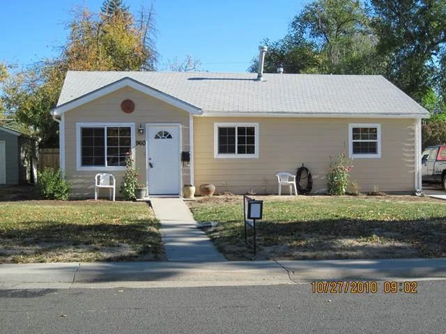 Property at 960 Vaughn St, Aurora, CO 80011
