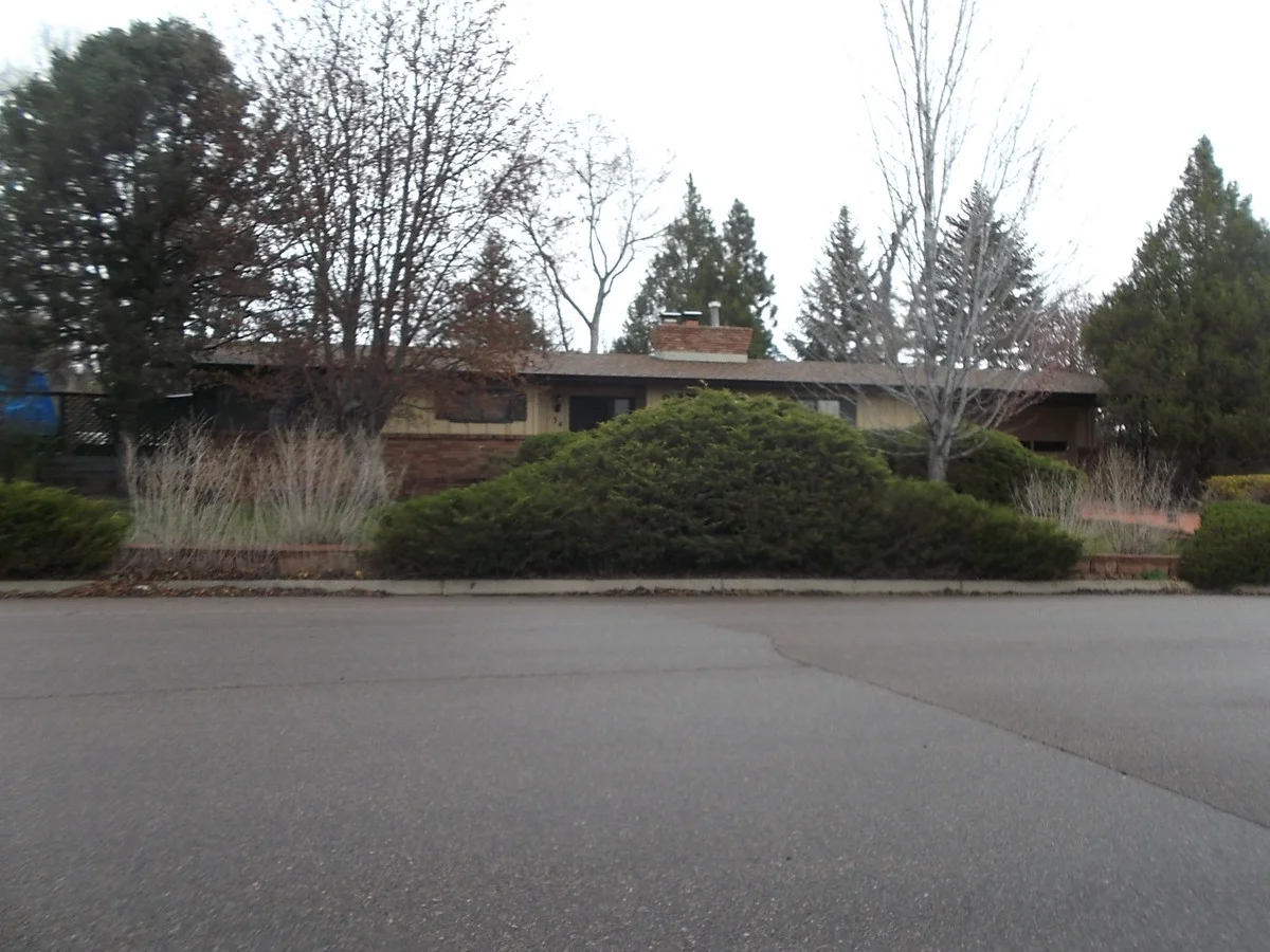 Property at 34 Oak Ave, Colorado Springs, CO 80906