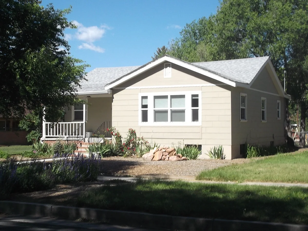 Property at 910 Custer Ave, Colorado Springs, CO 80903
